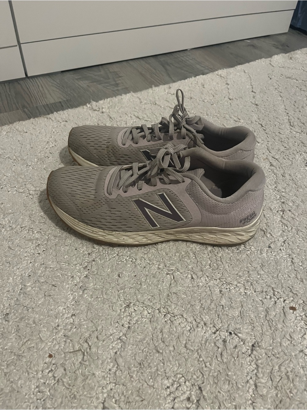 New Balance Athletic Sneakers size 8 athletic running fresh foam Arishi